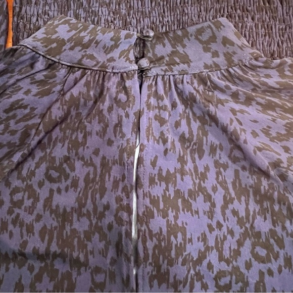 Evereve Allison Joy Blouse Blue with Black Print Size S - Picture 8 of 11